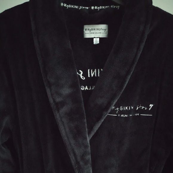 S/M ❤️Bikini Village "My Bikini Story" Fuzzy Plush Robe Lounge - Picture 5 of 11